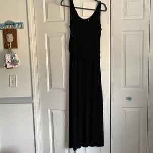 Tahari black maxi dress size Medium.